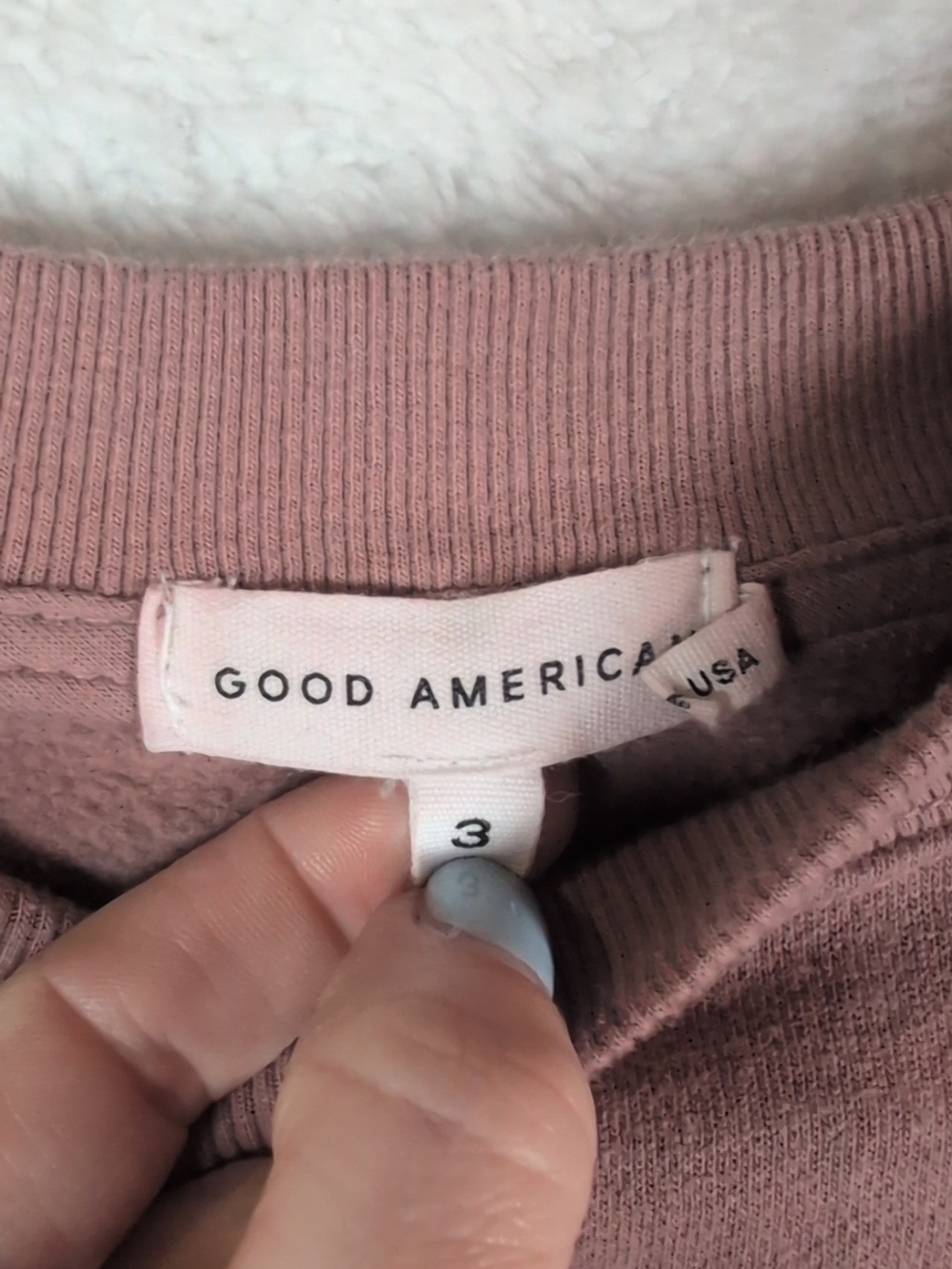 Good American Cropped Crewneck Sweatshirt in Dusty Rose - Picture 3 of 6
